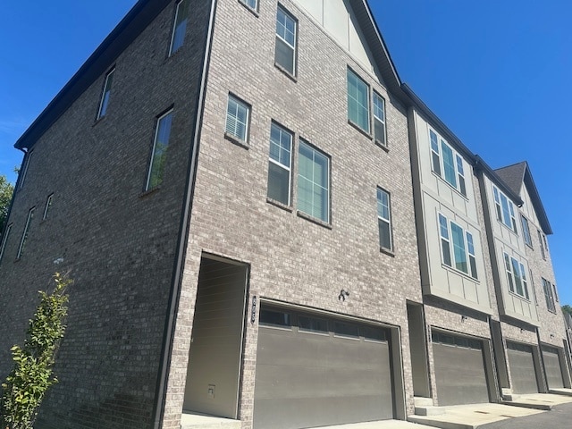 Building Photo - 605 Cogdill Ln