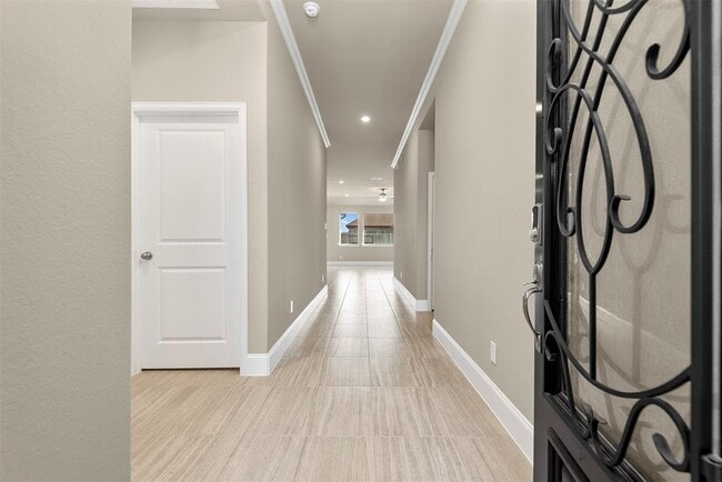 Building Photo - 22096 Volante Dr