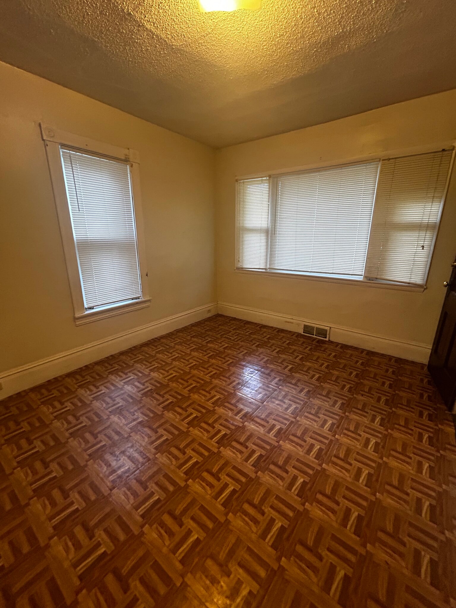 Bedroom - 622 Erie St SE
