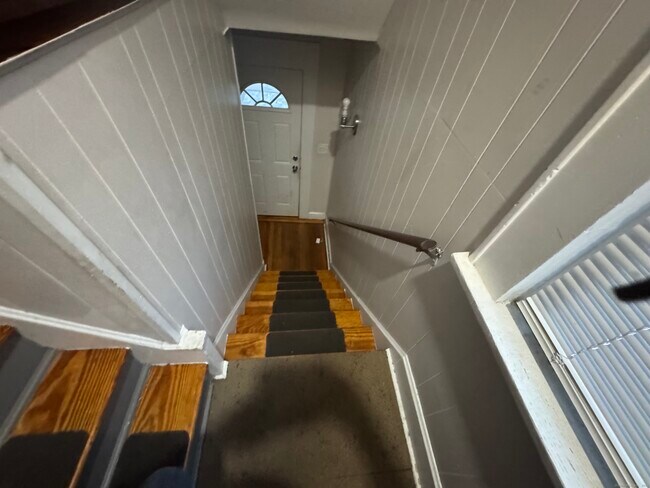 Building Photo - 65-67-67 Palm St