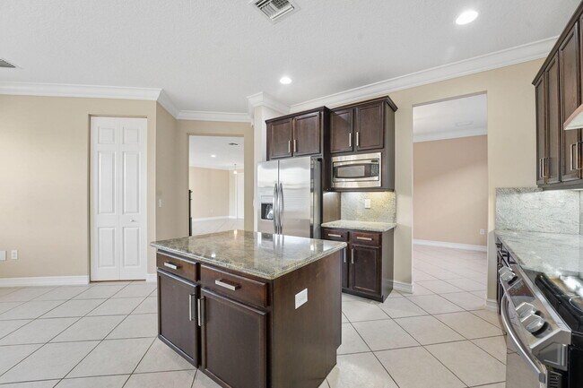 Building Photo - 8256 Savara Streams Ln