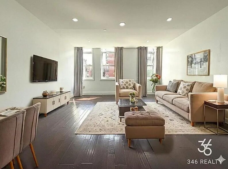 Primary Photo - West 122nd Street