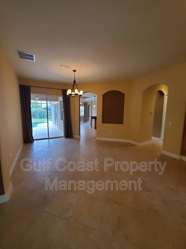 Building Photo - 8911 River Preserve Dr