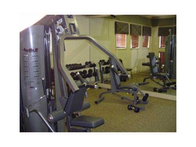 Building Photo - 815 W Boynton Beach Blvd