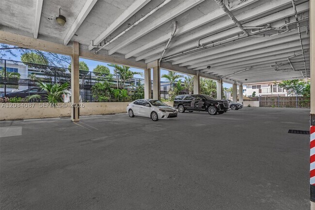 Building Photo - 9124 Collins Ave