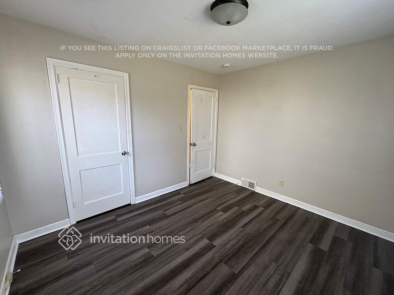 Building Photo - 4524 Zenith Ave N