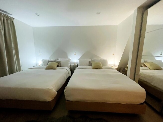 Building Photo - 1907 Maginn Dr