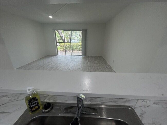 Building Photo - 4411 Shady Terrace Ln