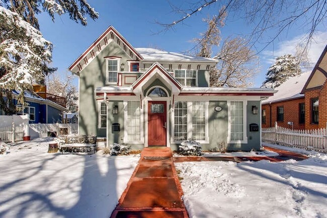 Building Photo - 420 W Oak St