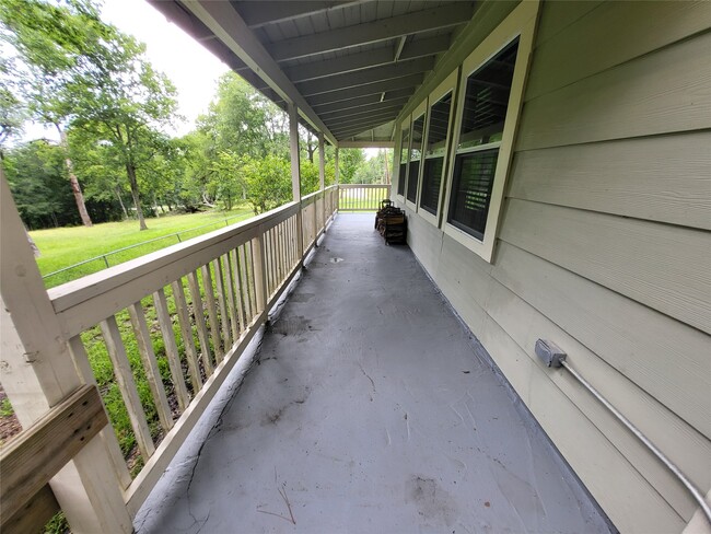 Building Photo - 30 Rdg Crk Dr