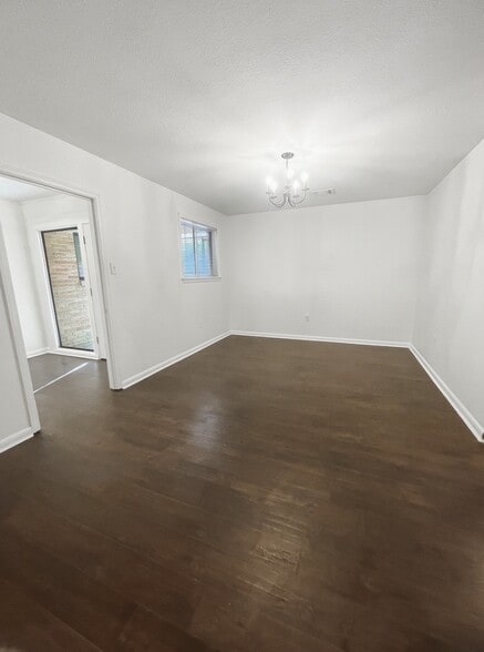 Dining Room - 246 Maxine Dr