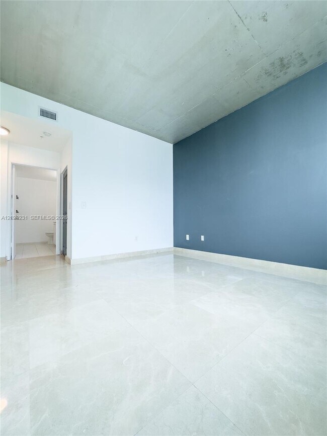 Building Photo - 2275 Biscayne Blvd