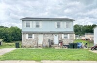 Building Photo - 1420 Kingswood Way
