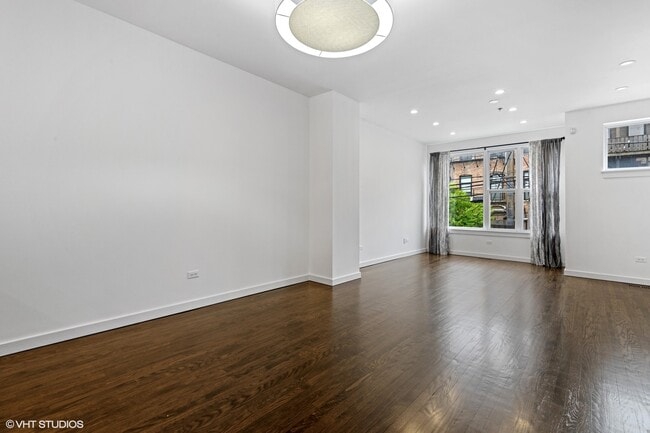 Building Photo - 18 S Aberdeen St