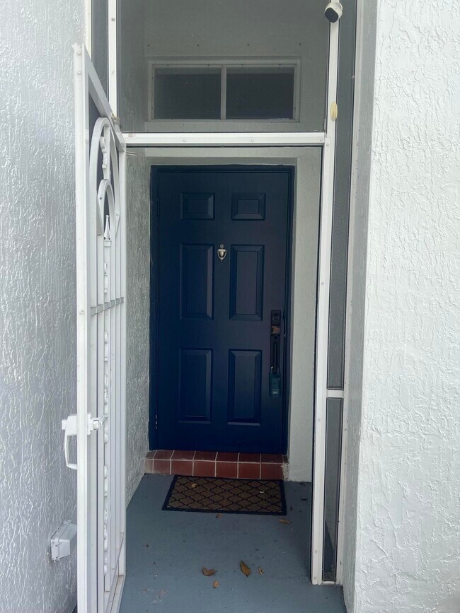 Building Photo - 6752 Green Island Cir