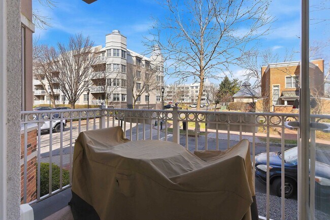 Building Photo - 30 CONSTITUTION Way