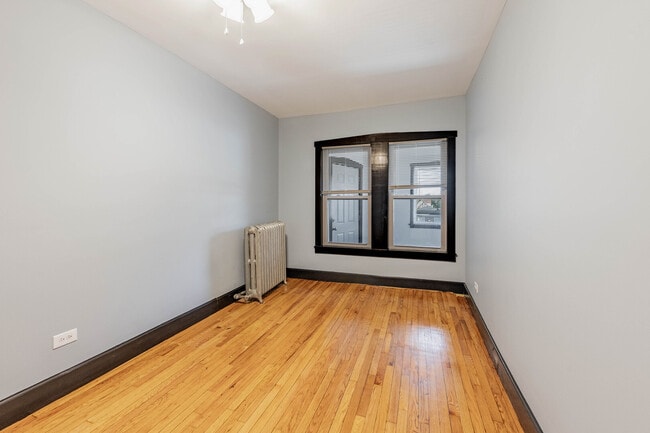 Building Photo - 6213 S Loomis Blvd