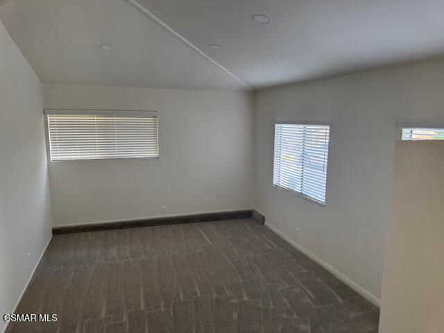 Building Photo - 2485 E Hillcrest Dr