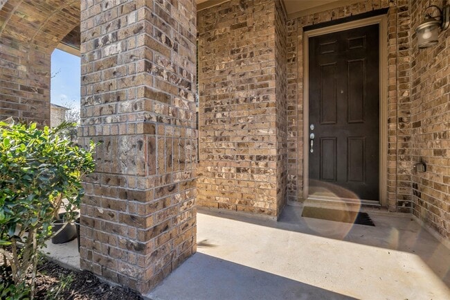 Building Photo - 1615 Bel Riposo Ln