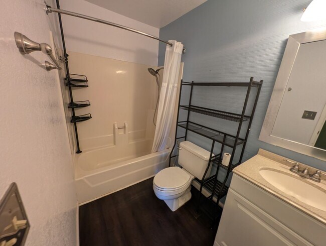 Building Photo - 3 Bedroom House in the Pernie Trail Park N...