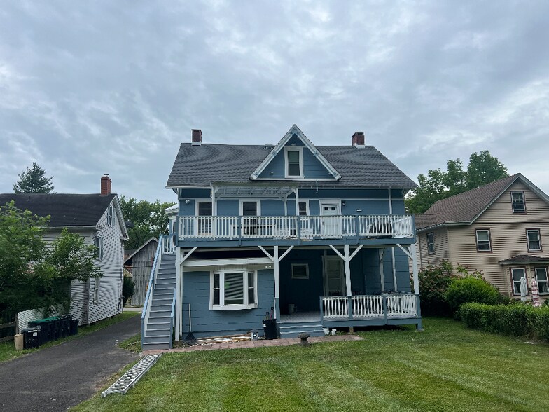 Building Photo - 92 Spring Garden St