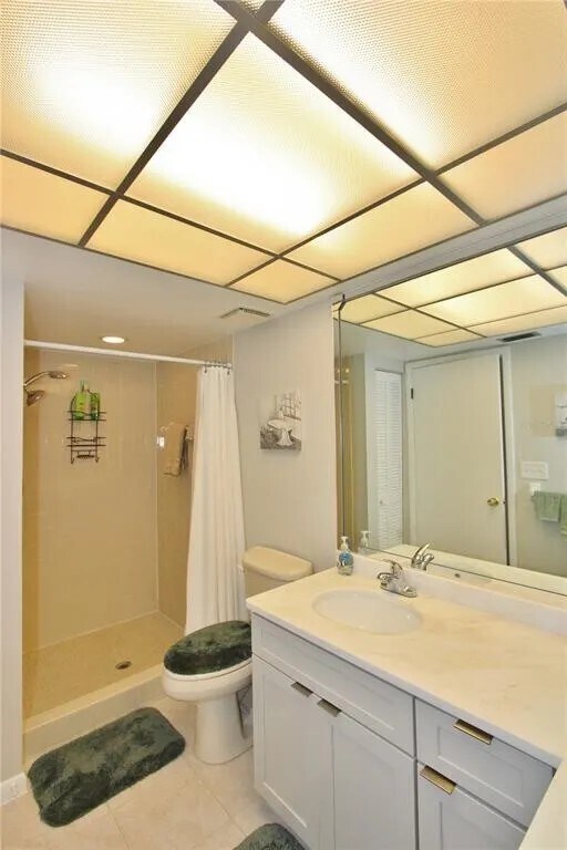 Building Photo - 9635 Greenskeeper Dr