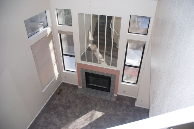 Building Photo - Millcreek Townhome in Reno
