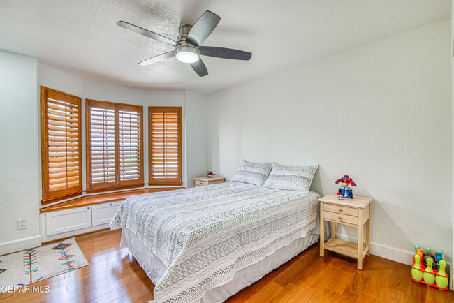 Building Photo - 6205 Brisa Del Mar Dr