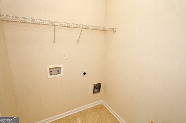 Building Photo - 728 Castle Top Ct SE