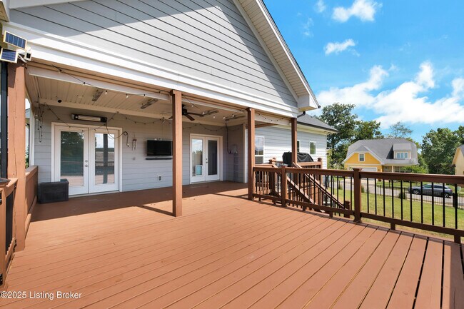 Building Photo - 825 Artisan Pkwy