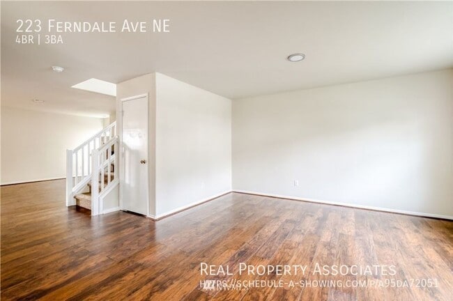 Building Photo - 223 Ferndale Ave NE