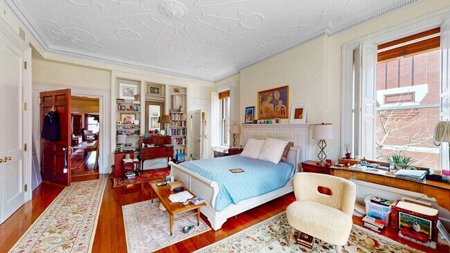 Building Photo - 404 Beacon St