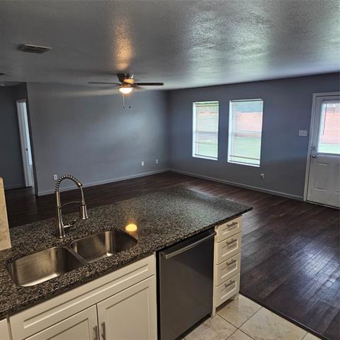 Building Photo - 12624 Ocean Spray Dr