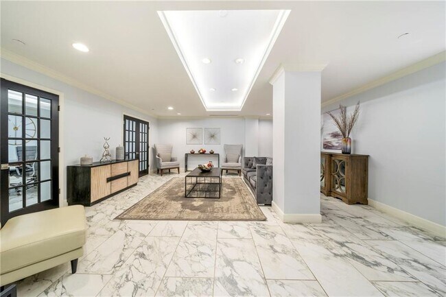 Building Photo - 2870 Pharr Ct S Northwest