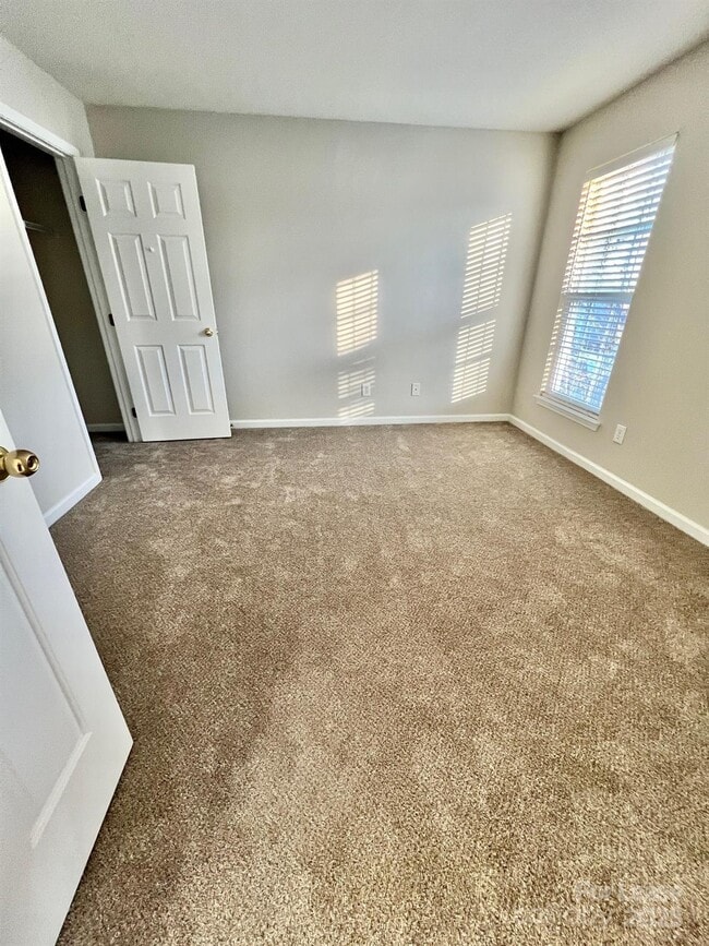 Building Photo - 11840 Royal Castle Ct