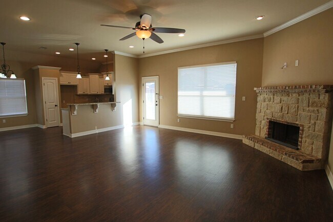 Building Photo - Gorgeous 3 Bed 2 Bath Home in Bullard! Coming Soon!