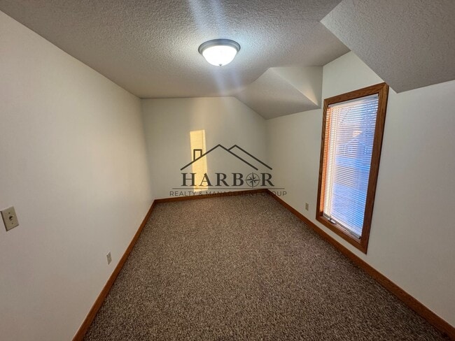 Building Photo - Single Family Home in Kasson, Mn