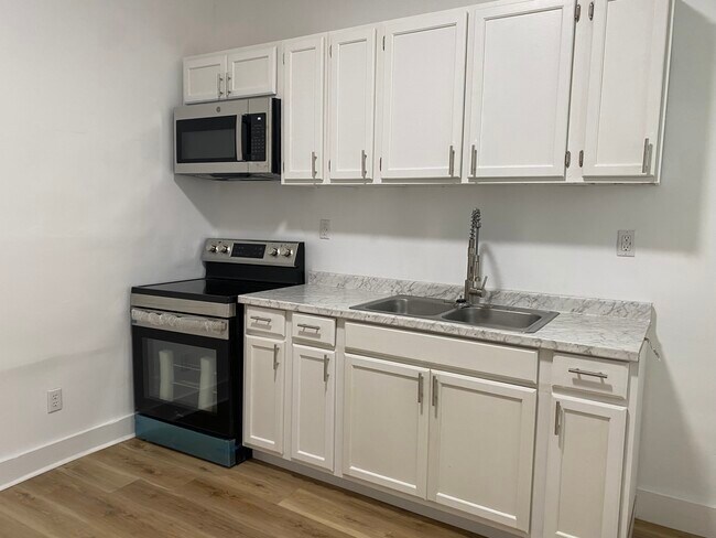 Building Photo - 519 N 20th St