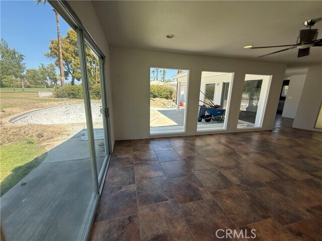 Building Photo - 170 N Palm Canyon Dr