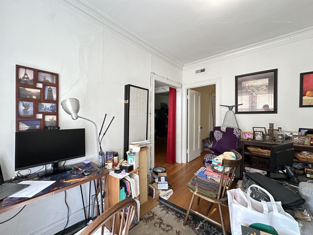 Building Photo - 3711 N Hoyne Ave