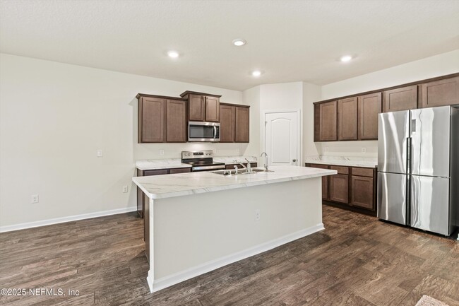 Building Photo - 8466 Cape Fox Dr