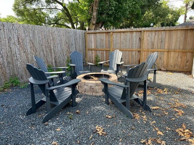 Building Photo - 2906 Pecan Ridge Dr