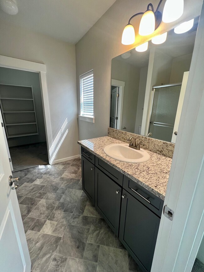 Building Photo - 199 Mellecker Way