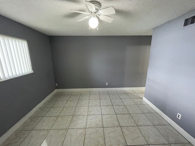 Building Photo - 3401 NW 44th St