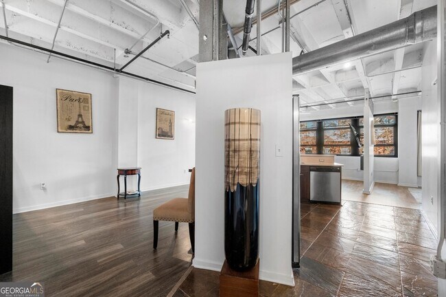 Building Photo - 878 Peachtree St NE