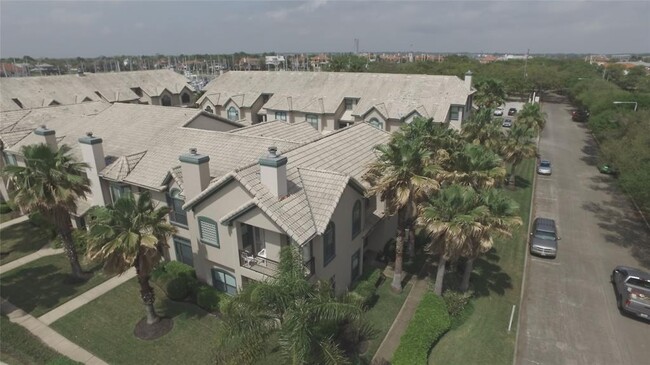 Building Photo - 457 Mariners Dr