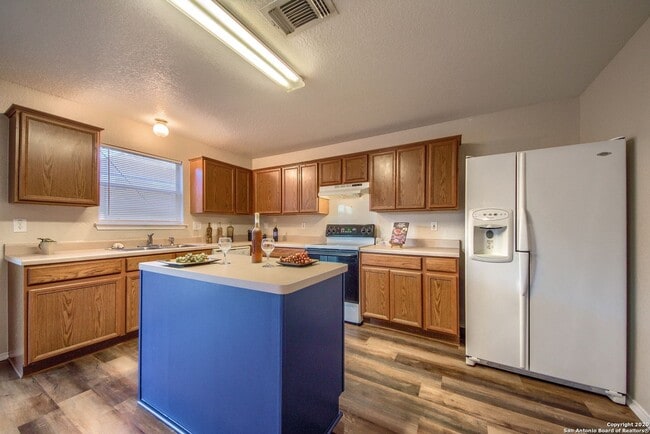 Building Photo - 3333 Whisper Haven