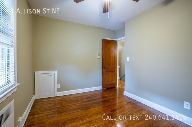 Building Photo - 41 Allison St NE