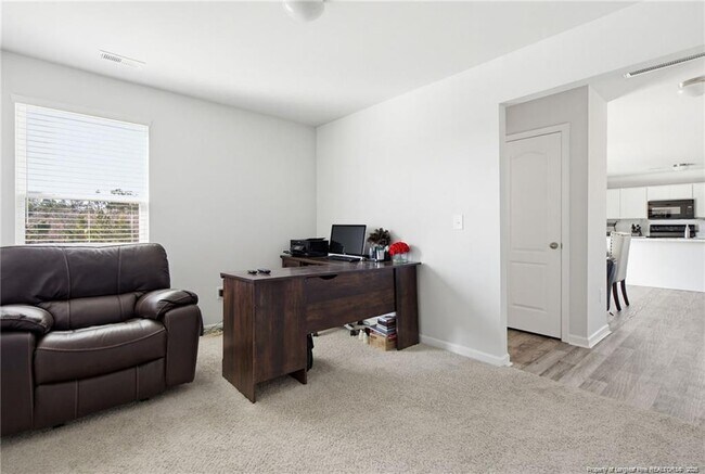 Building Photo - 913 Sapphire Stone Ln