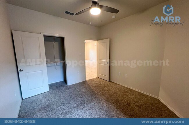 Building Photo - Luxury 2 Bedroom Townhome Available PRELEASE